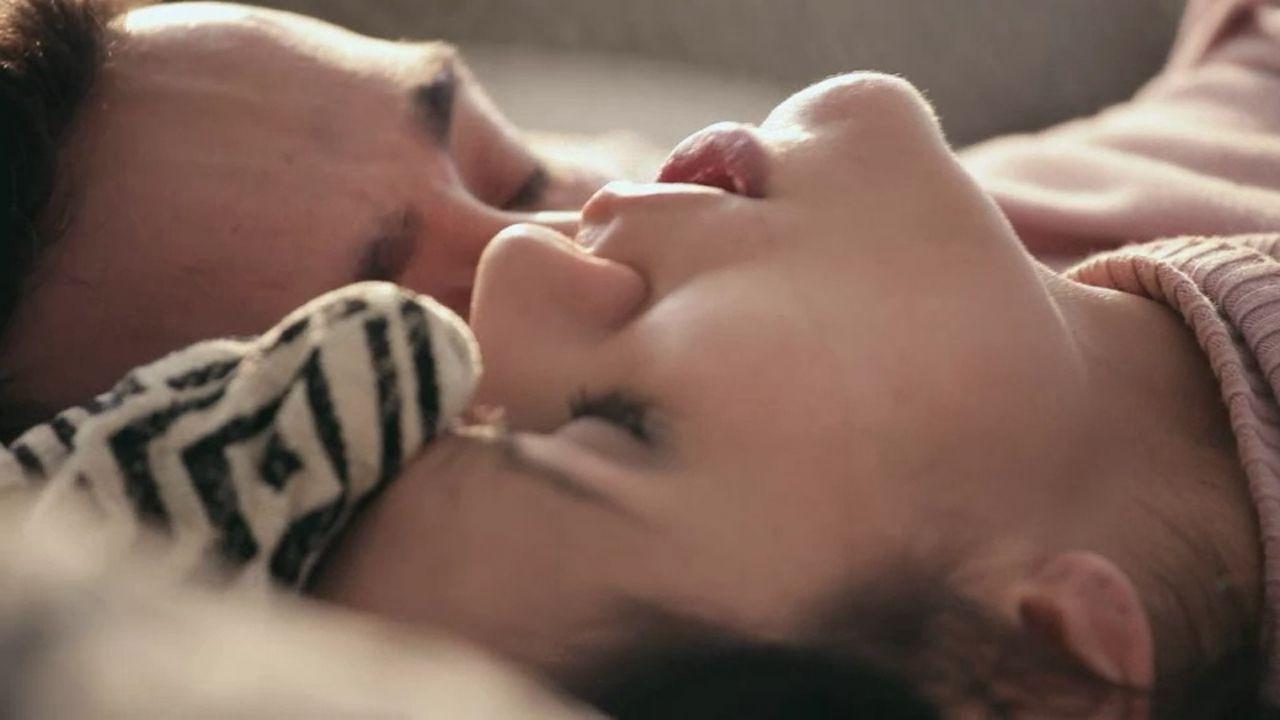 16P Brunette Samia Duarte seduced by her boyfriend