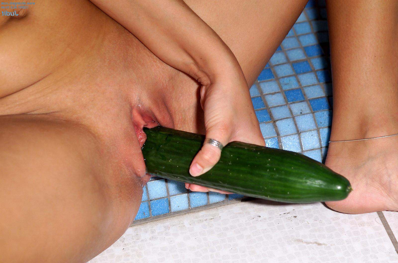 15P Bikini Babe Judit Fucks a Cucumber Poolsid