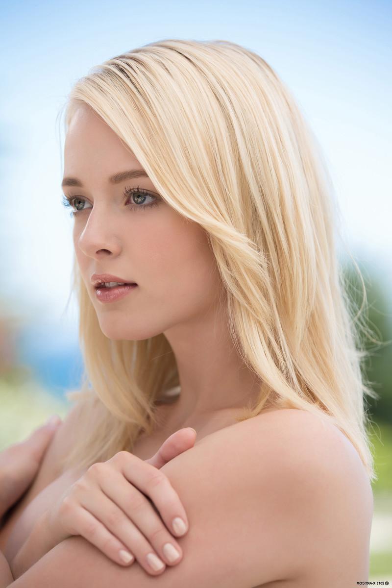 17P Gorgeous new erotic teen model Kenzie masturbating for the camera