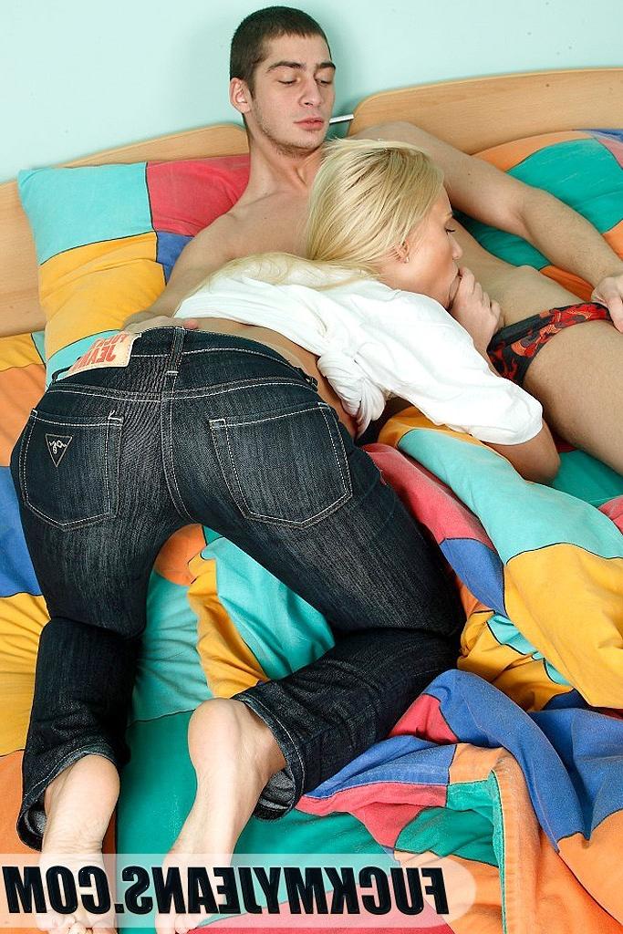 18P Stud stuffs thick cock in blonde teens tight and tender asshole