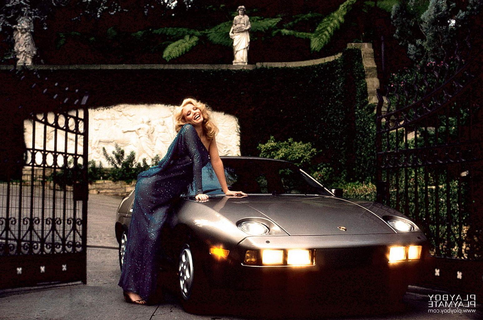 15P Miss November 1981 and PMOY Shannon Tweed