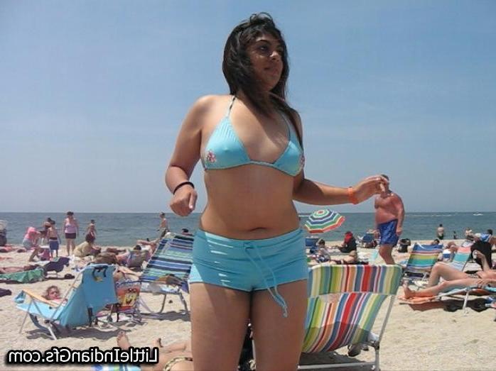 15P Indian girlfriends posing