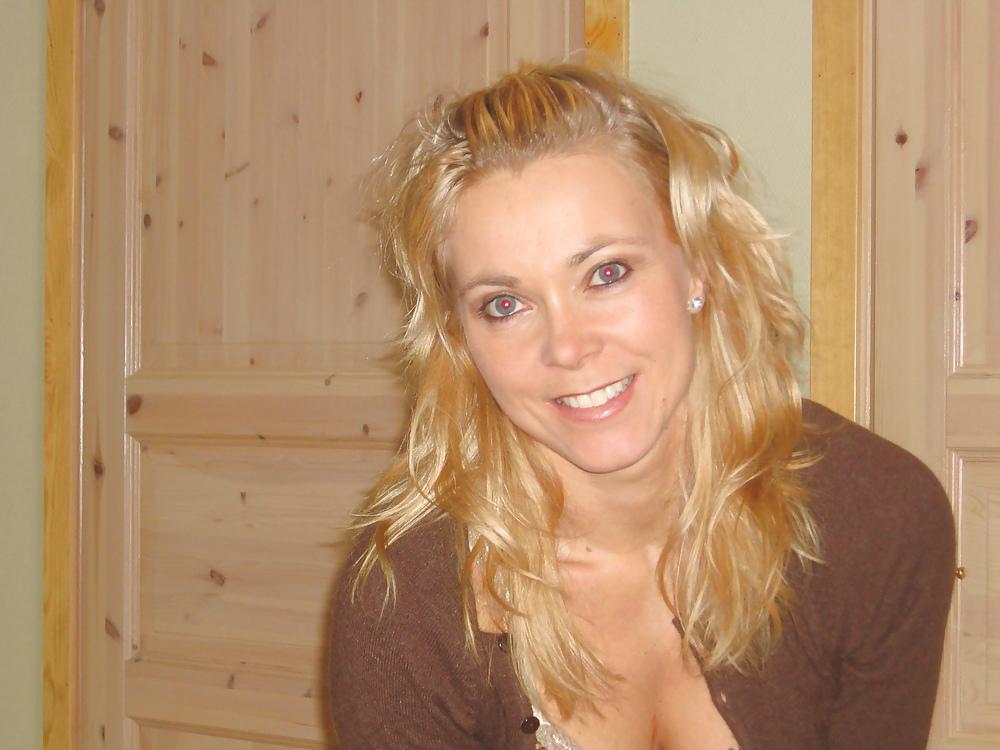 25P Hot Porty Milf pt2