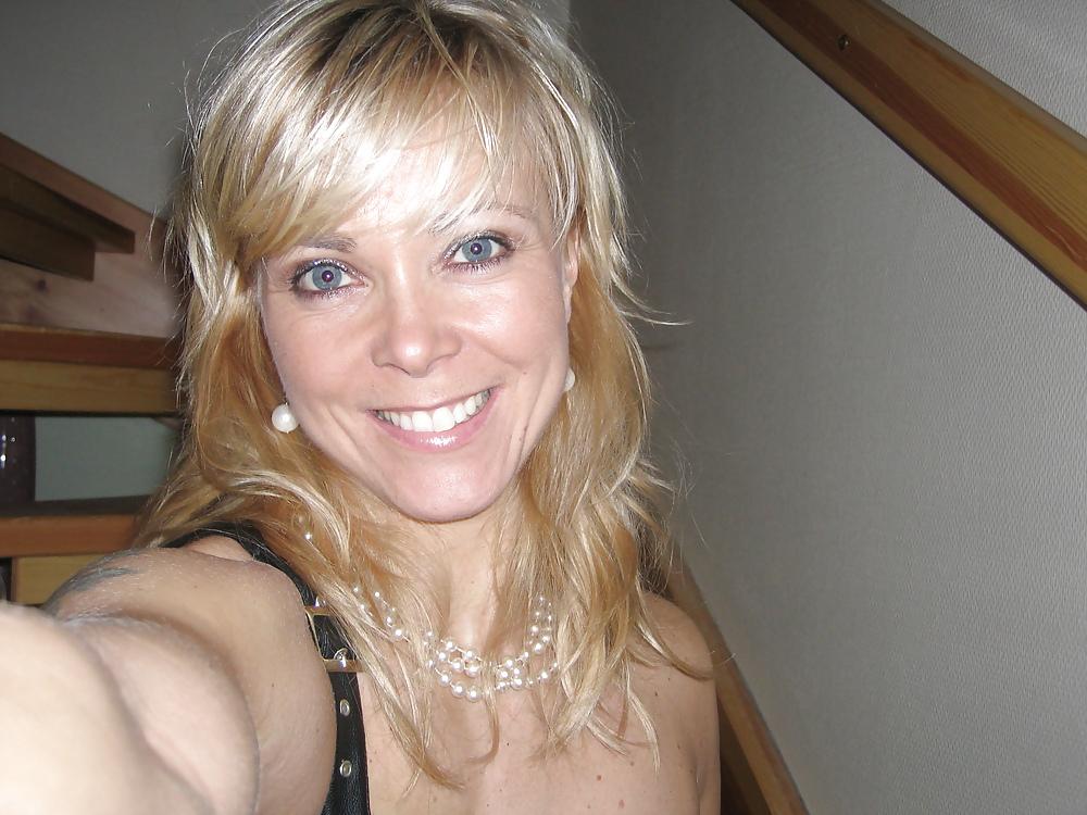 25P Hot Porty Milf pt2