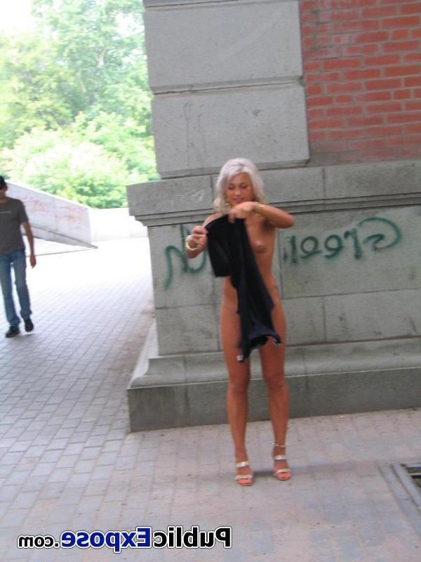 10P Most daring flashers indulge in sophisticated street exhibitionism