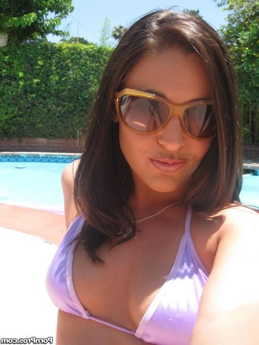 12P Sexy Ass Sunbathing Slut 
