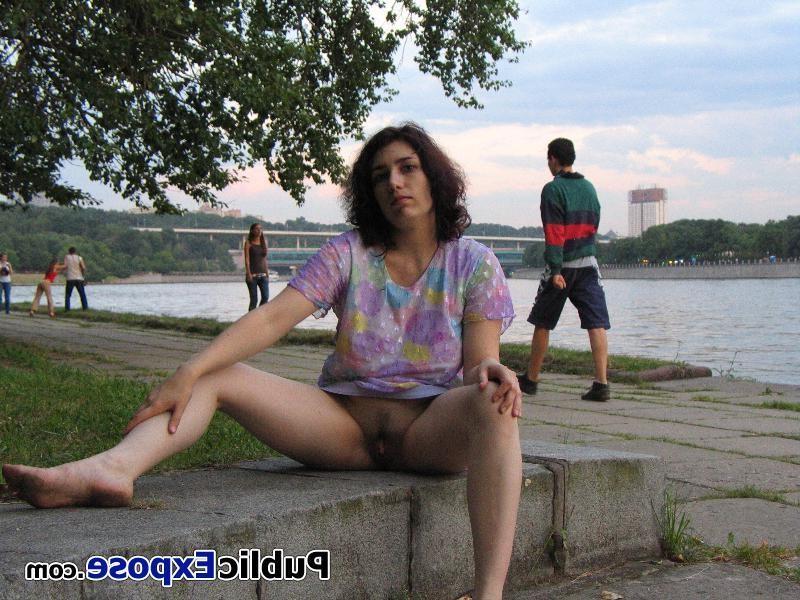 15P Saggy knockers and snatch with a sex toy inside of a shameless flasher