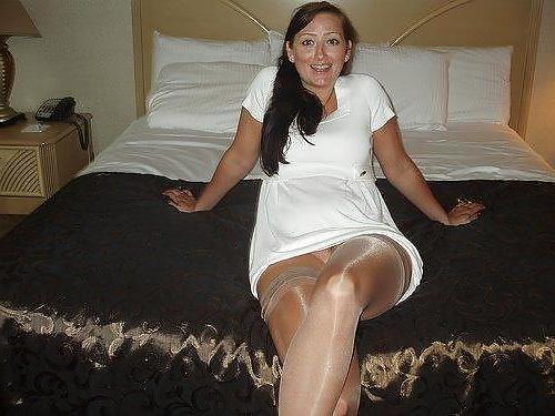 12P Barbara, MILF in stockings