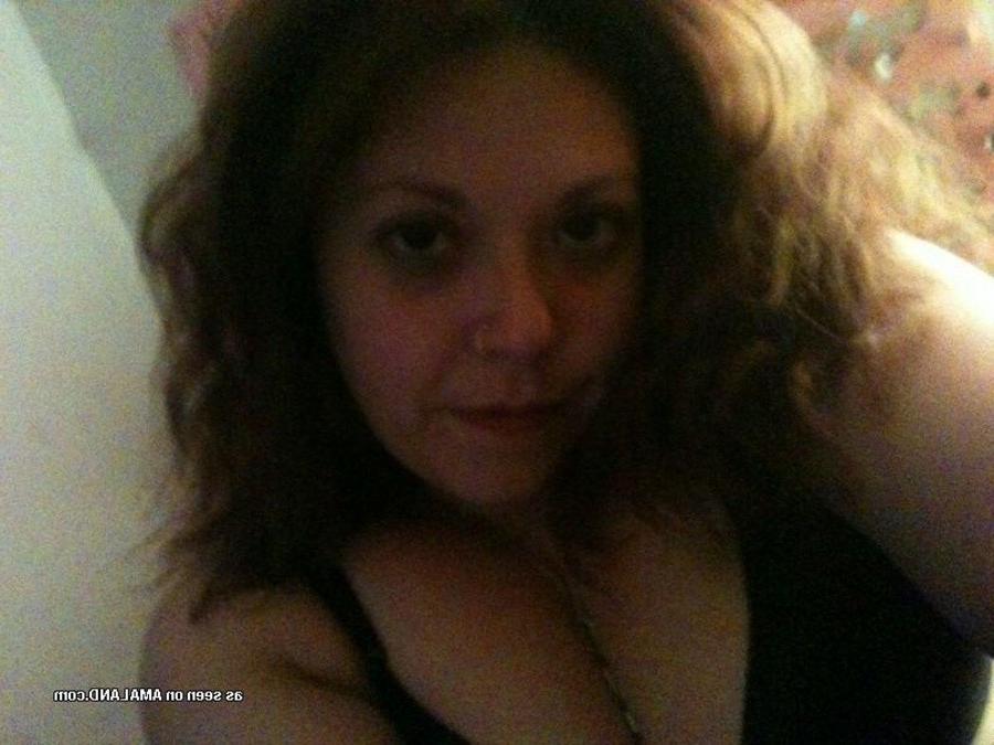 10P Horny Latina BBW with big floppy tits self-shooting
