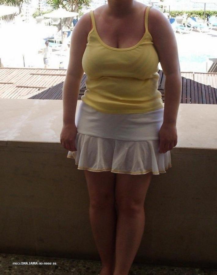 10P Horny naughty plumper posing for her boyfriend