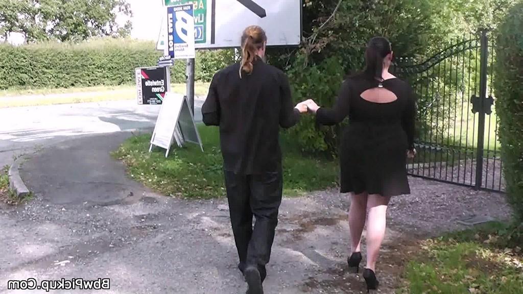 12P Young sexy fattie tricked into hot cock riding by a clever horny photographer