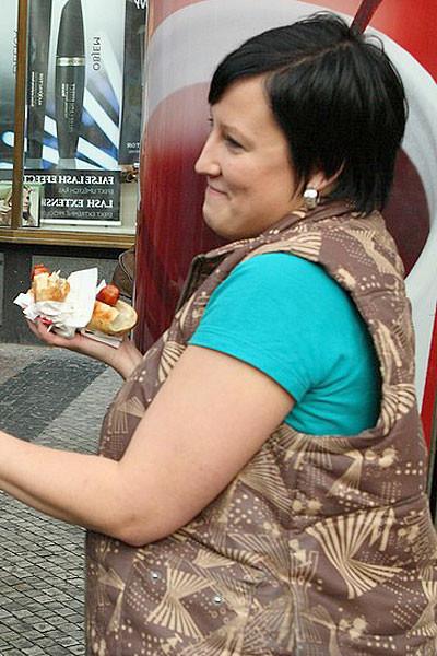 12P The beautiful fatty he picked up in town wears a leopard print bra and he bones 