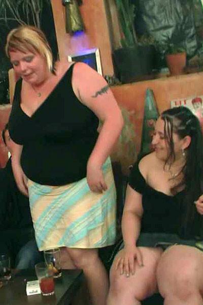 8P He finds her BBW pussy wet and tight and then he cums on the big tits of the dru