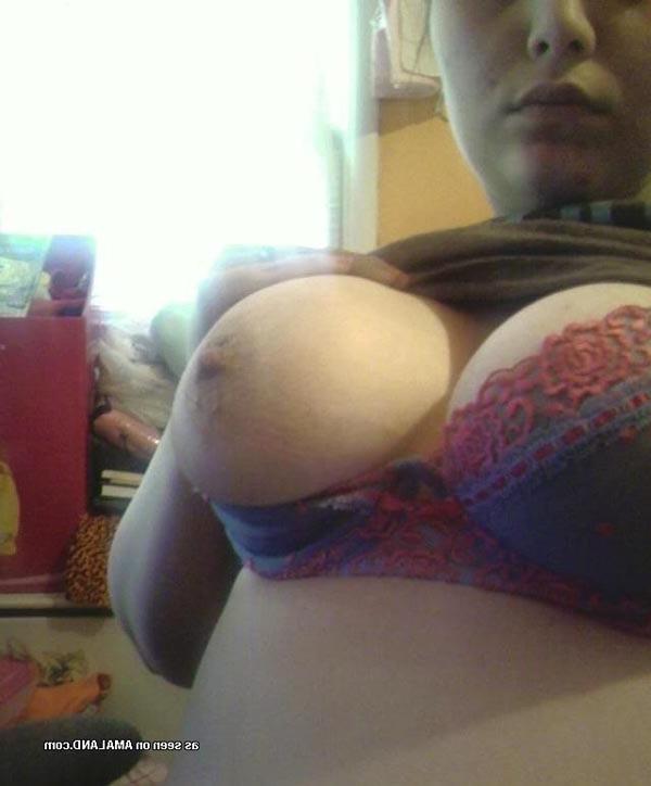 10P Busty brunette naughty selfpics for her bf