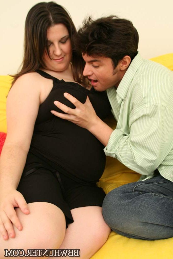 20P Horny busty brunette bbw suck and hump a hard cock
