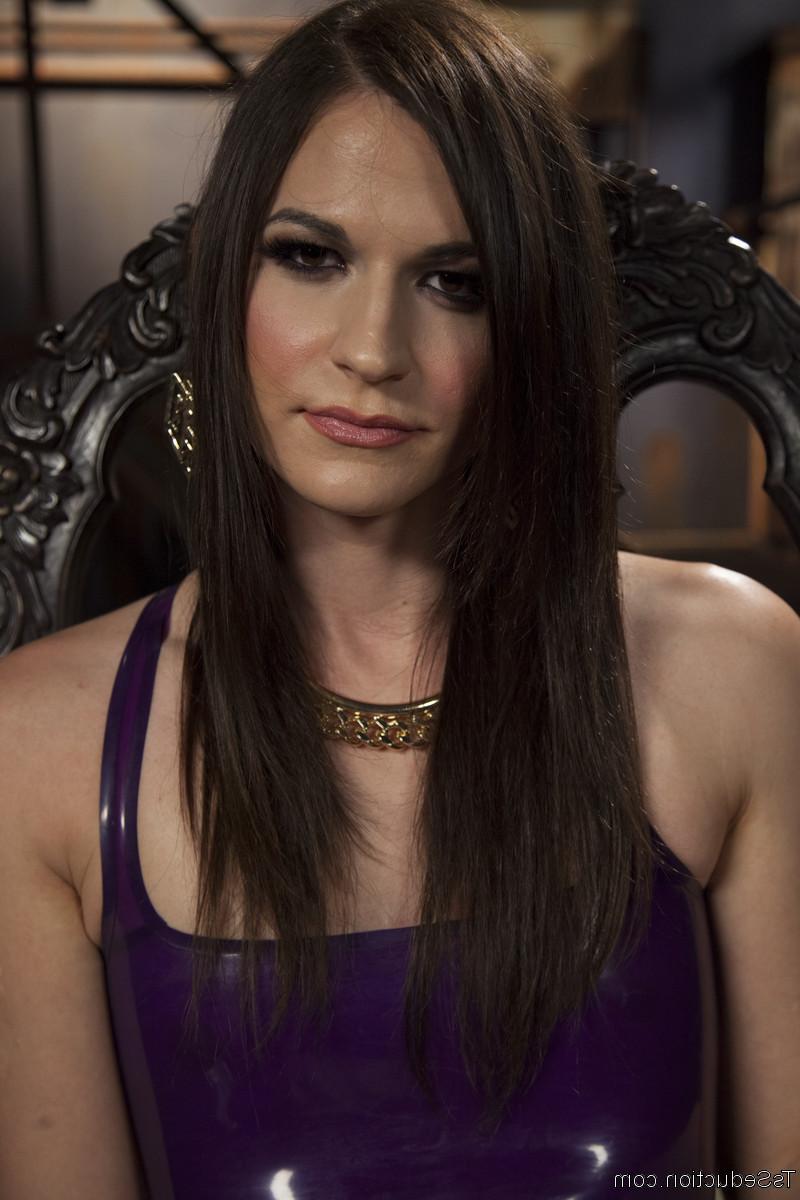 20P Drop dead gorgeous TS Michelle Firestone dominates with her thick hard cock deep
