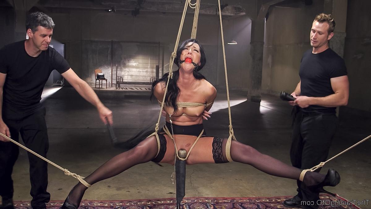 20P All Natural 19 year old submissive sex slave Sabrina Banks suspended, bound tigh