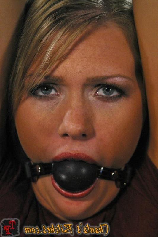 18P Hot Mistress spanks rope bound Victoria Vonn on her bottom