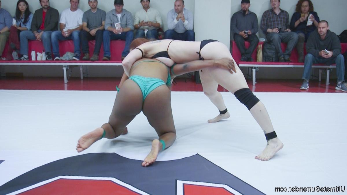 20P It's Lisa's turn to do some bullying in a tag match. Penny and Lisa torment Kaji
