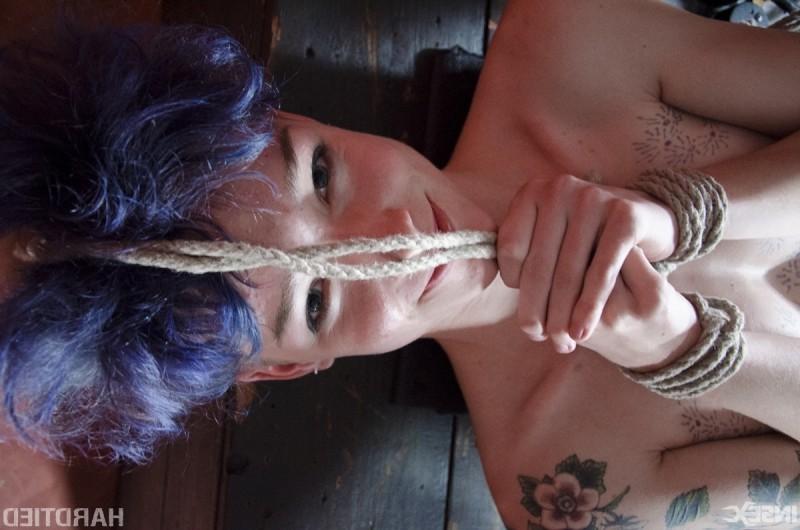 15P Beautifully adorned Billy Nix is trussed up and dropped off on the doorstep of O