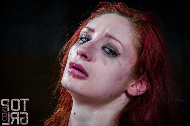 16P Violet Monroe has never played with me at TopGrl.com before. She has seen her fa