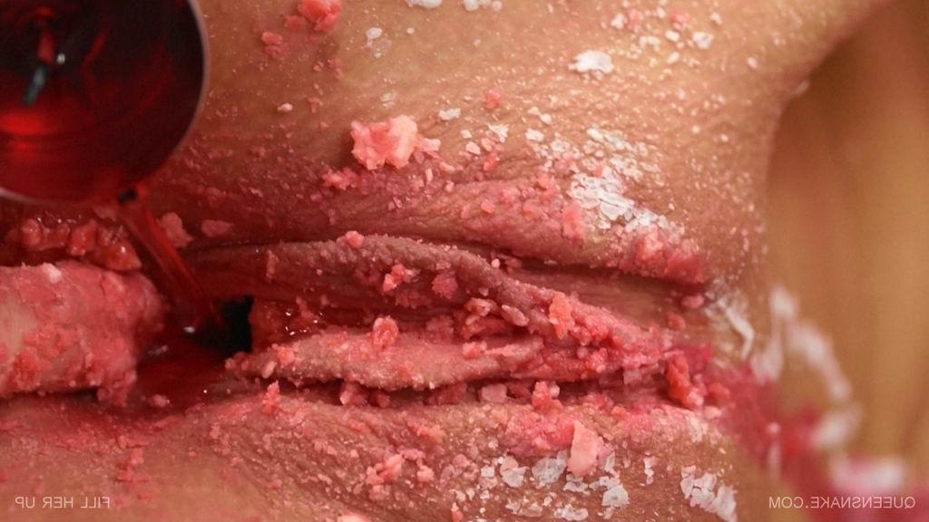 16P extreme pussy waxing punishment