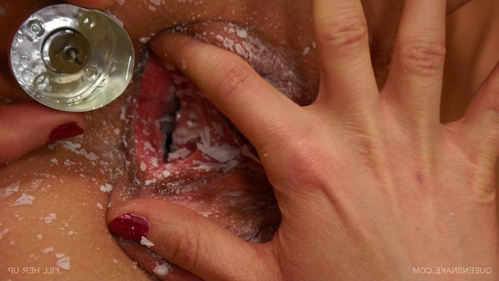 16P extreme pussy waxing punishment