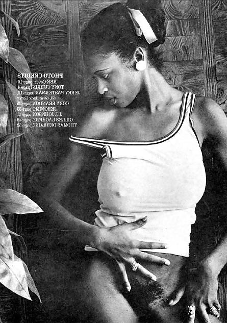24P Nice pics of vintage pornstar Debbie McGuire