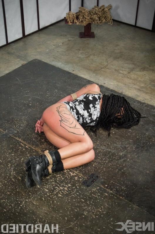15P Jessica Creepshow is known for being on of the hottest models in the world, with