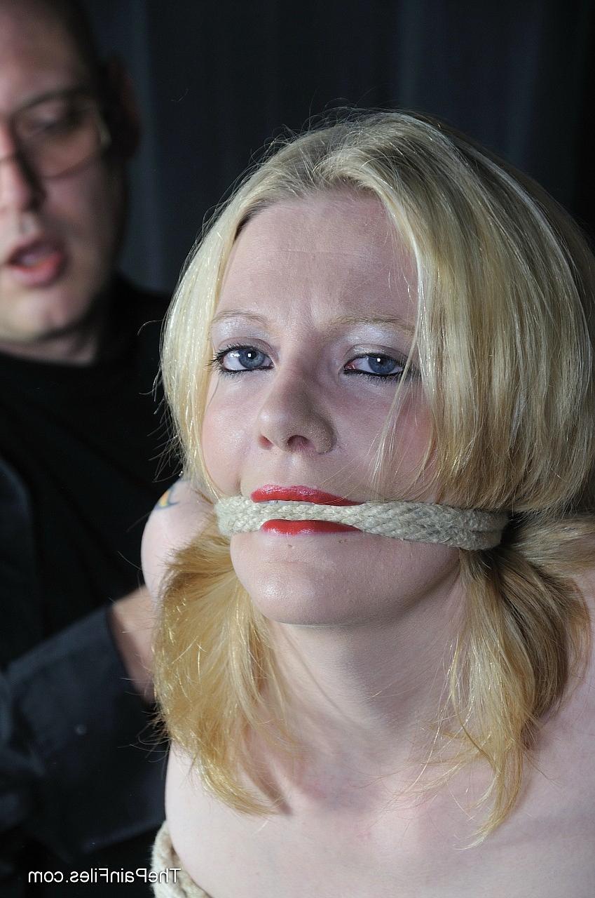 16P Cute amateur subbie Kay is bound with ropes and attached to an A