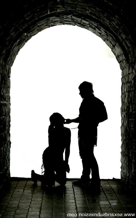 15P Sexandsubmission.com is focuses on beautiful women playing out their submissive 