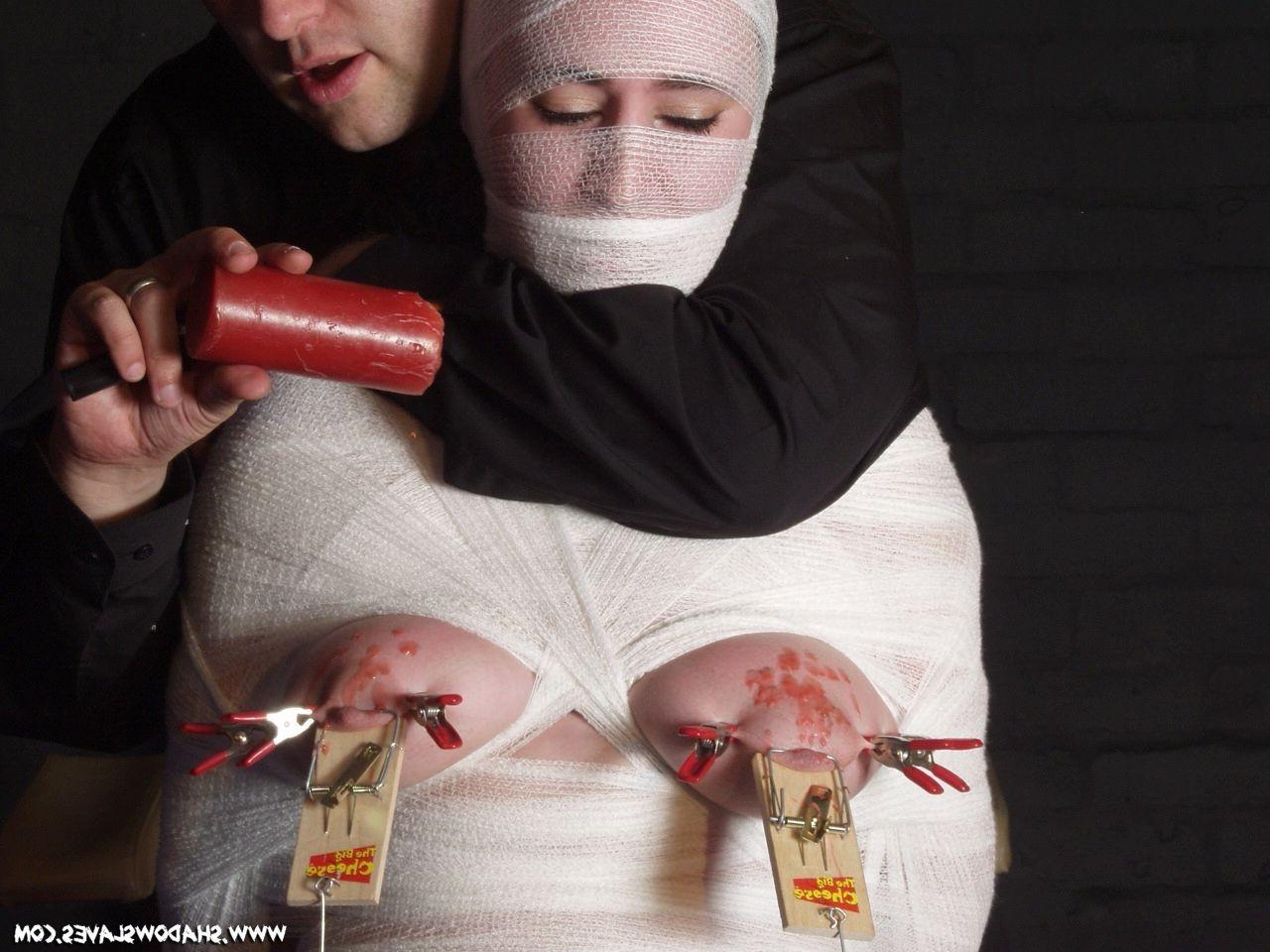 16P Chubbie amateur subbie Nimue is bound in fine gauze bandages