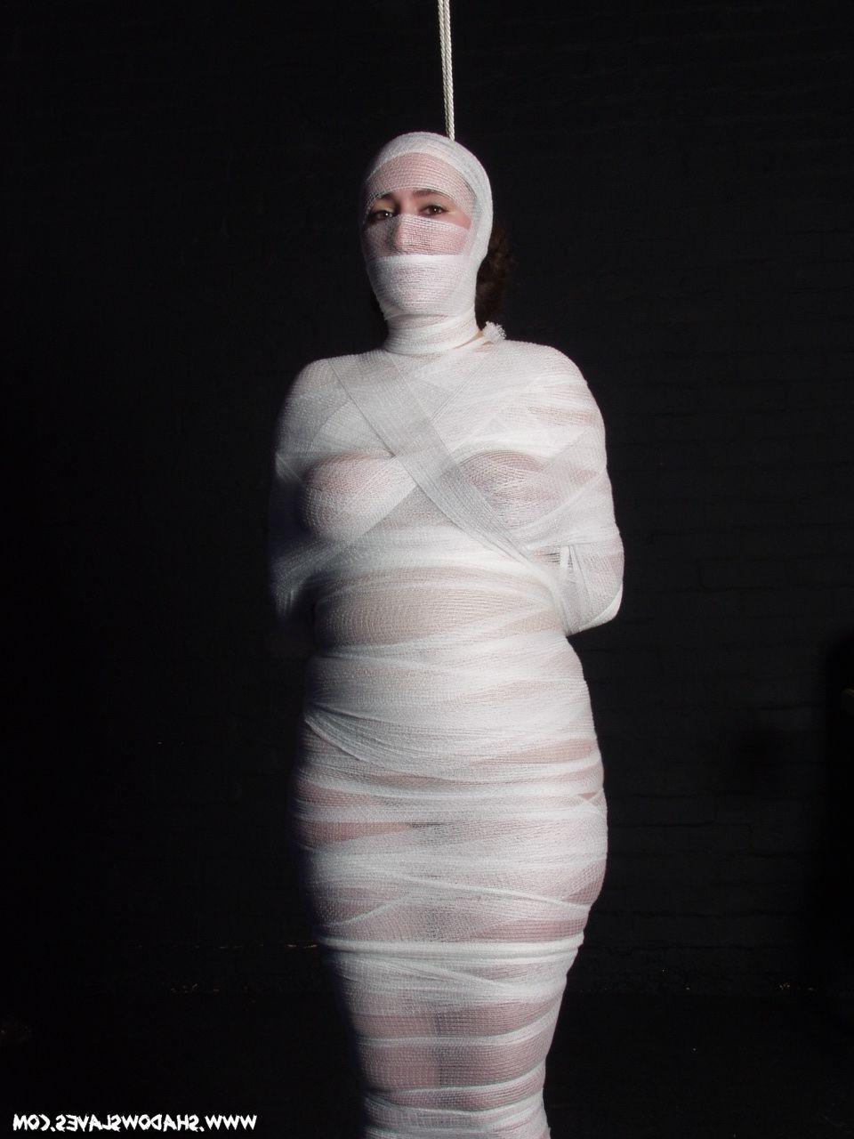 16P Chubbie amateur subbie Nimue is bound in fine gauze bandages