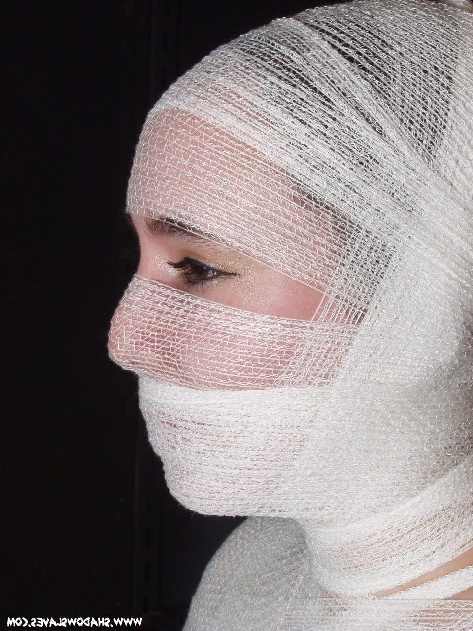 16P Chubbie amateur subbie Nimue is bound in fine gauze bandages