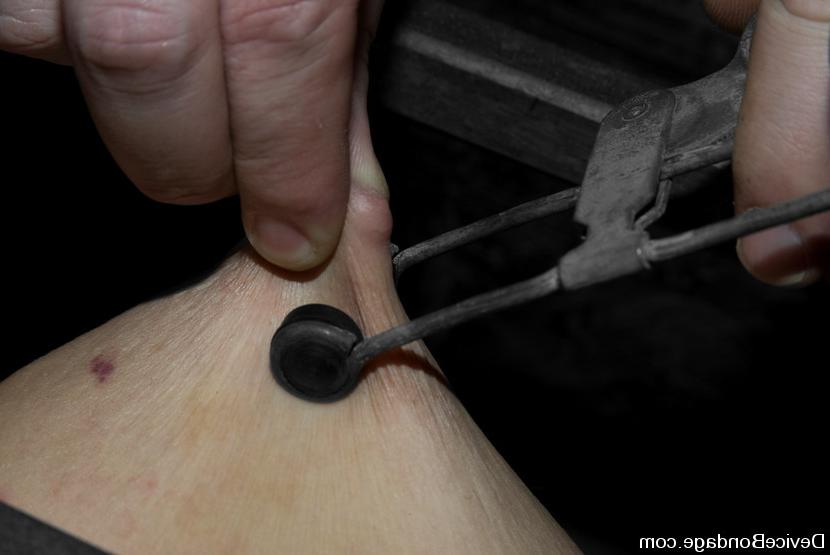 15P Sister Dee gets severely bound and punished in dark dungeon