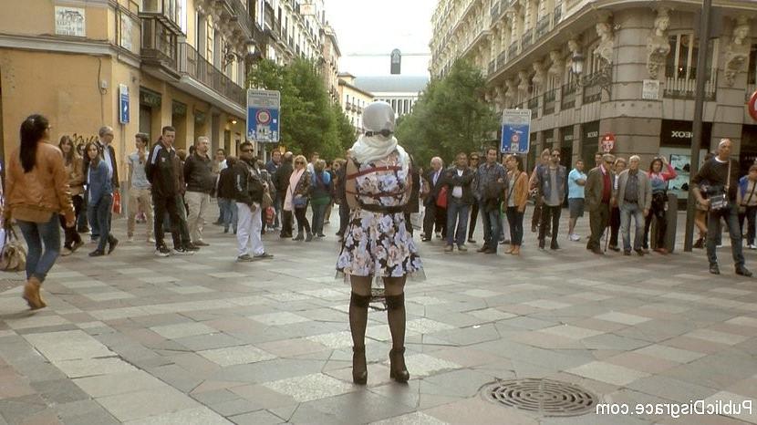 21P Brenda Boop is public bound and fucked with an audience by lezdo