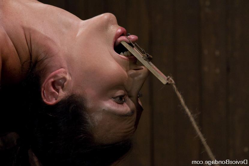 15P Wenona is bound in metal getting her nipples tortured and vibed