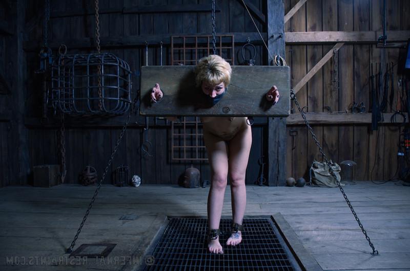 15P Elizabeth Thorn is dungeon bound in leather with girlfriend Deli