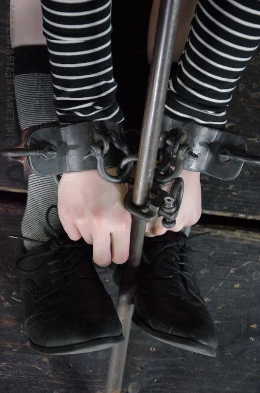16P Hazel Hypnotic bound in metal with legs spread keeps on cumming