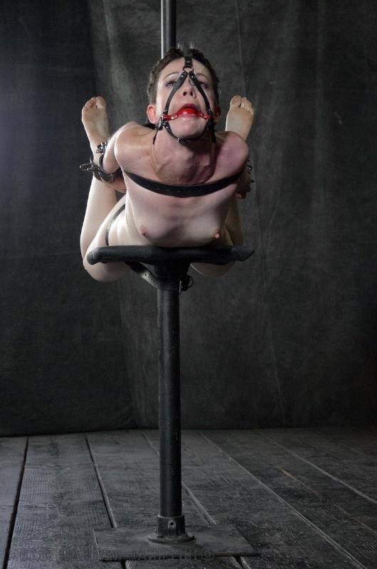 16P Hazel Hypnotic bound in metal with legs spread keeps on cumming