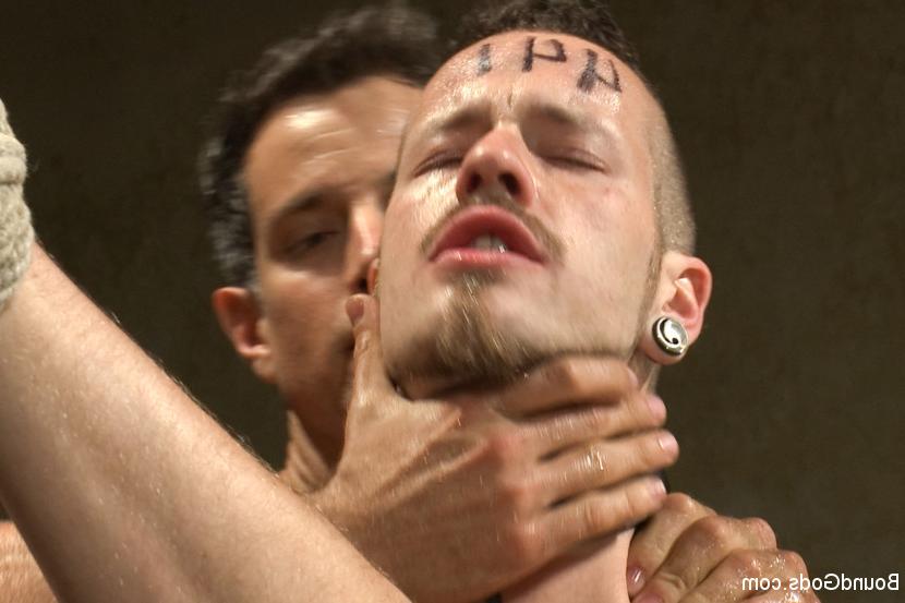 15P In this Bound Gods Live Show, it's a battle of the pain pigs!!
