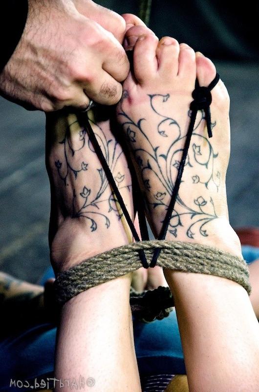 16P Alyssa Branch gets rope bound her pussy vibrated