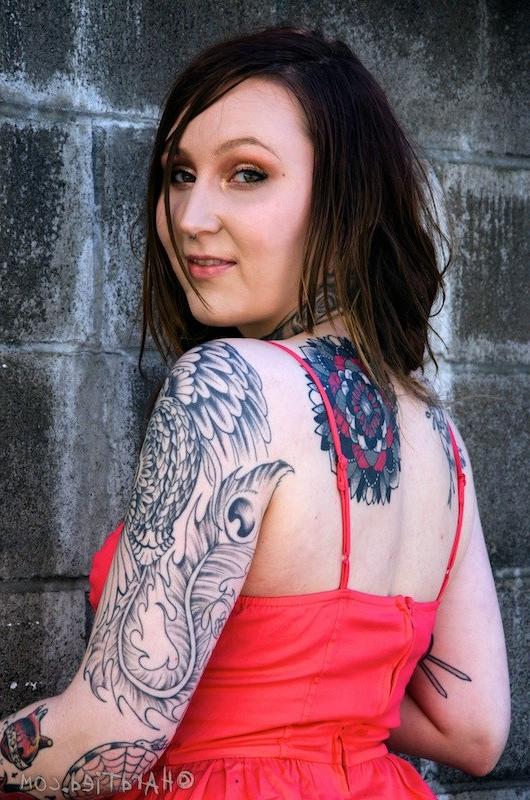 16P Mollie Rose tattoo babe rope bound her mouth spread in dungeon