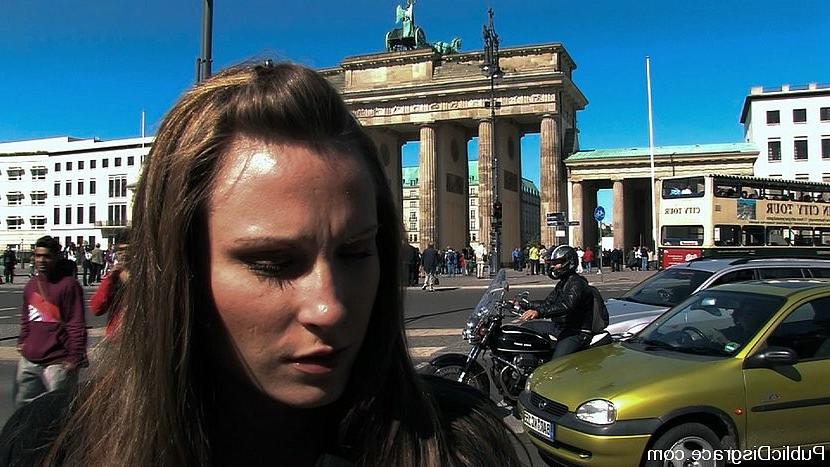 18P Harmony Rose is bound in public with an audience watching her naked body