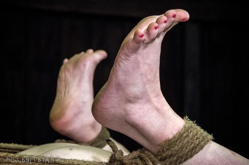 16P Mattie Borders being a rope bound slave girl in sex training