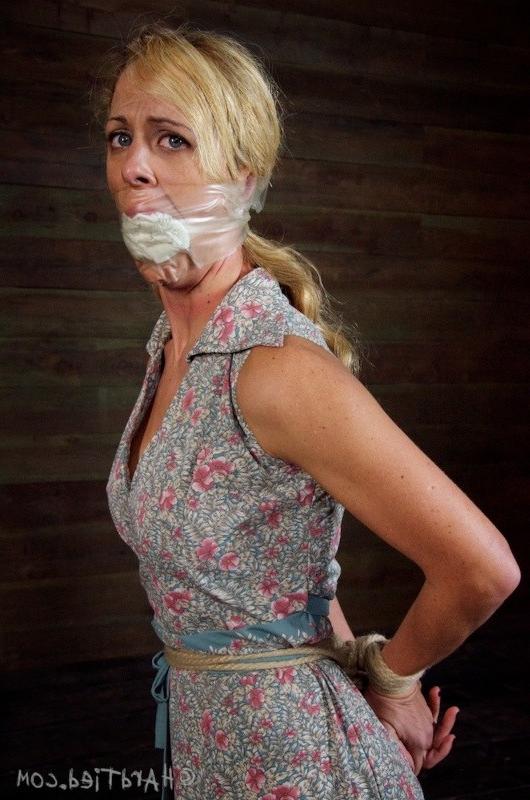16P Cherie Deville sexy blonde bound in rope her shaved pussy toyed