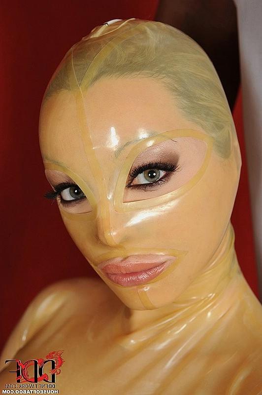 16P Latex Lucy busty babe in latex is bound to wheelchair and toyed