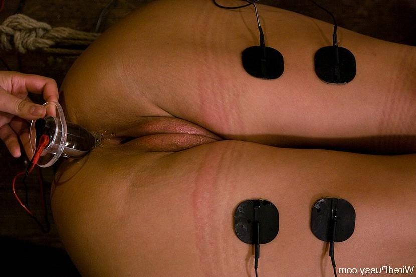 15P Mistress Annie Cruz has Trina Michaels rope bound and wired