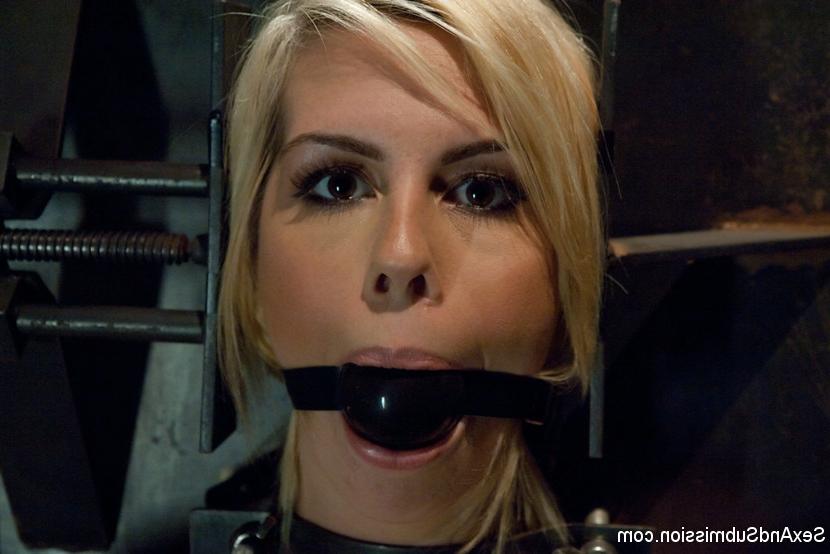 15P Tara Lynn busted for glory hole is strap bound and fucked