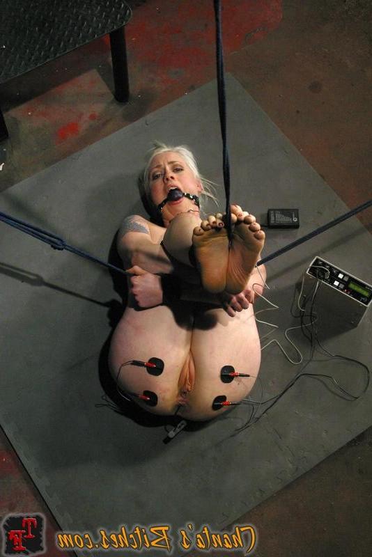 18P Blonde Lorelei Lee bound and straponed by Bobbi Starr